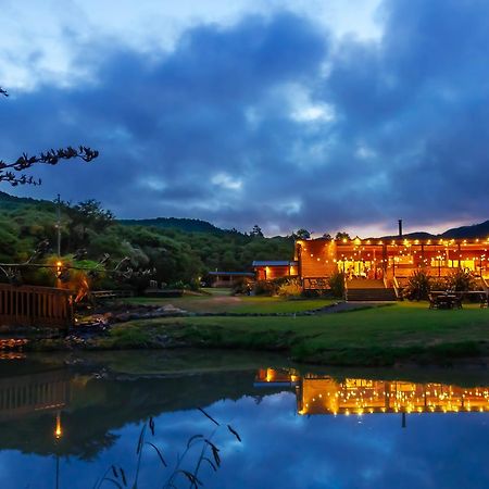 הוילה Port Charles Tangiaro Retreat מראה חיצוני תמונה